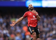 开云体育中国-曼联客场大胜，英超领跑者一枝独秀