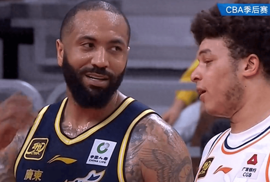 FNC强势RGE，Mickey三分雨点燃全场的简单介绍