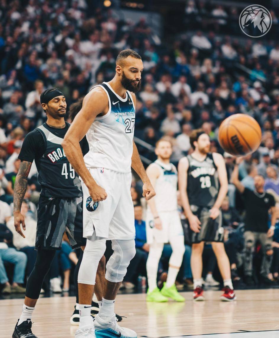 掘金轻取篮网，戈贝尔惊艳世界的简单介绍