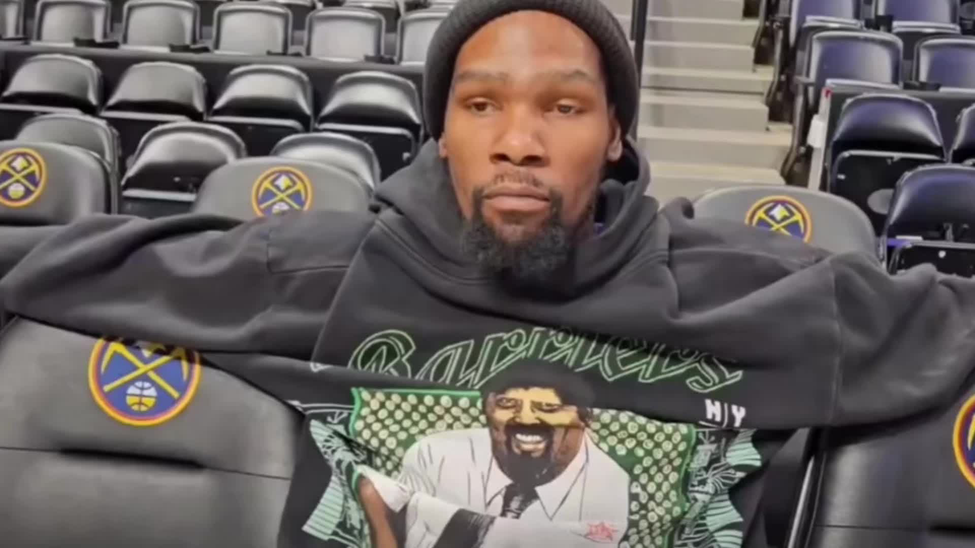 关于南韩男篮碾压雄鹿，杜兰特打破历史纪录的信息