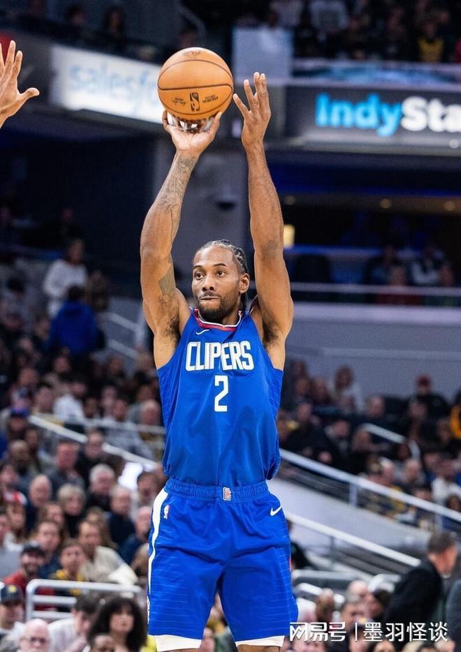 雷霆轻取快船,伦纳德制霸全场 雷霆轻取快船,伦纳德制霸全场