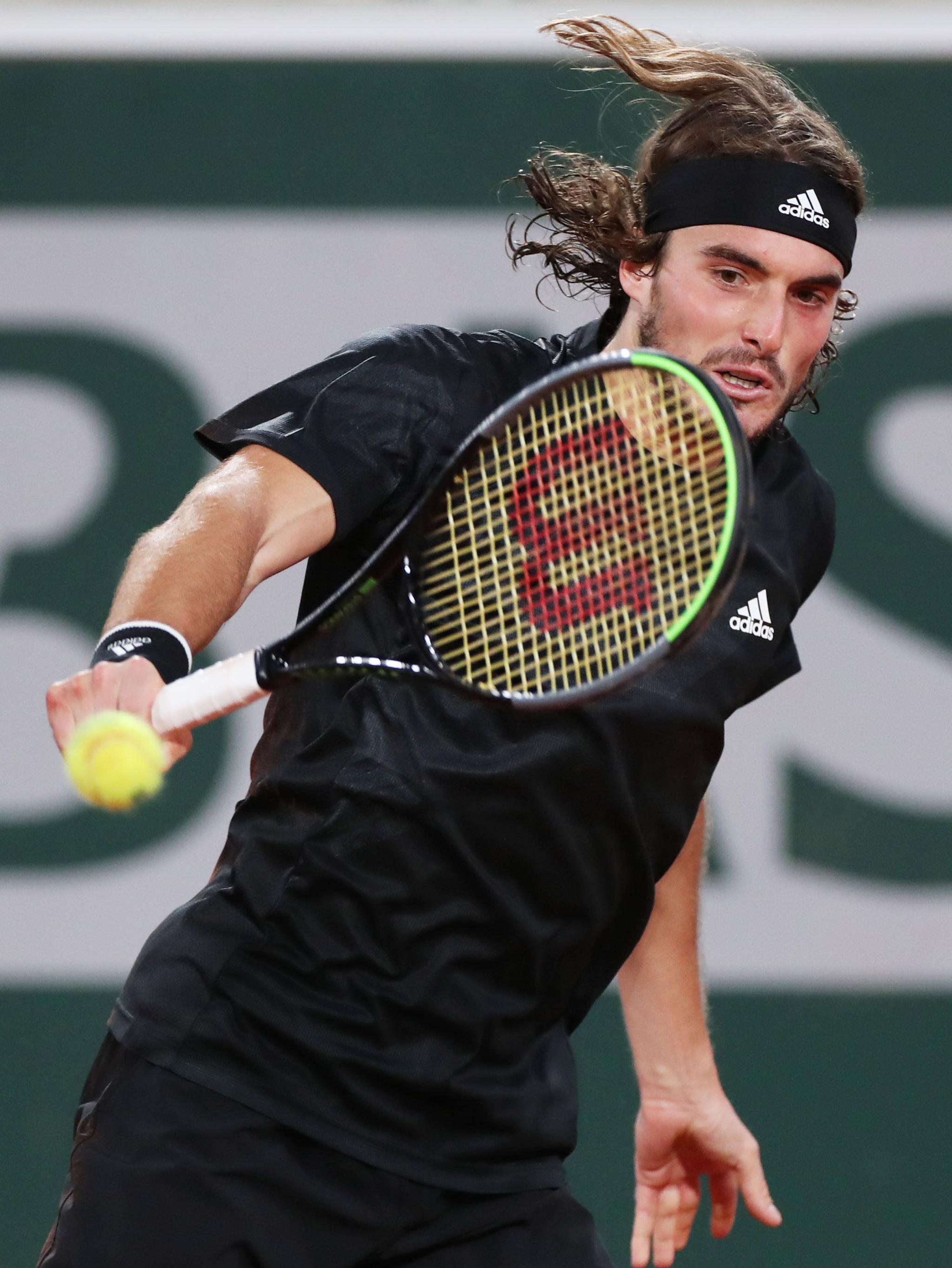 日本网球队逆转欧洲网球队，西西帕斯制霸全场的简单介绍