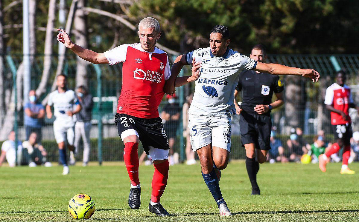 摩纳哥门将出色扑救，帮助球队逃过失球风险的简单介绍