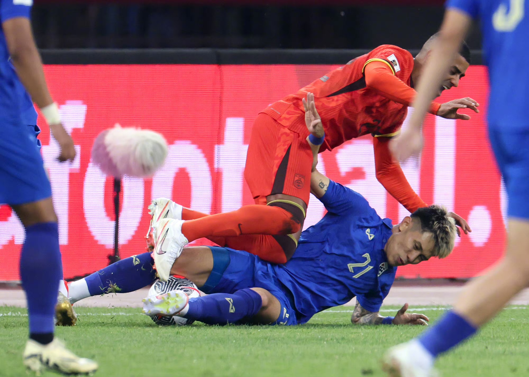 包含欧预赛：巴拿马队意外冲顶，闯入强心区的词条