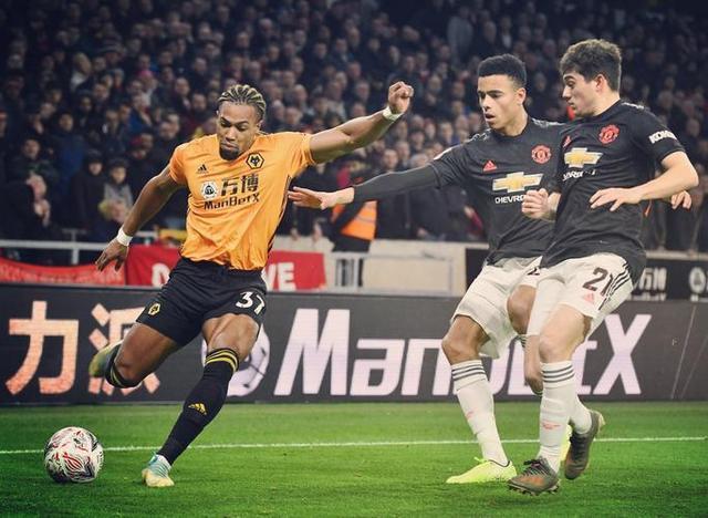 阿斯顿维拉惜败狼队，三连败积分榜下滑的简单介绍