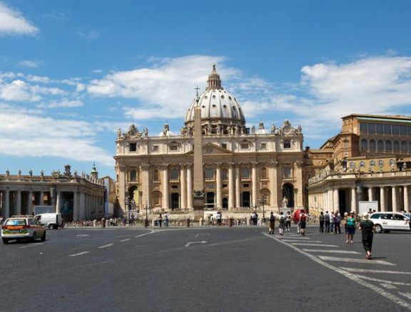 梵蒂冈战平罗马尼亚，保级前景不明