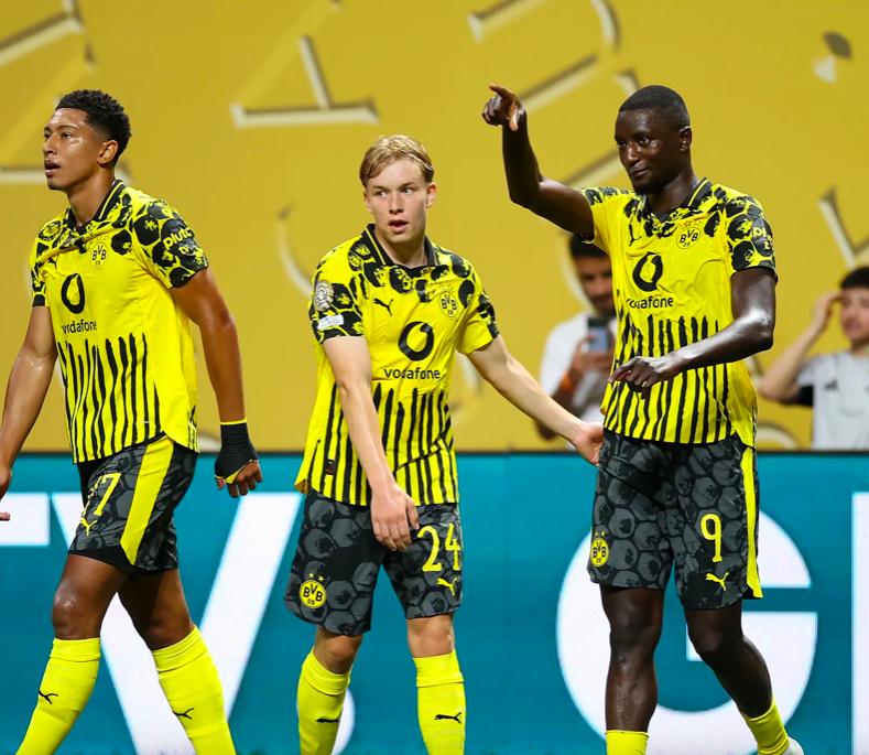 关于丹麦爆冷马德里竞技，费兰·托雷斯制霸全场的信息