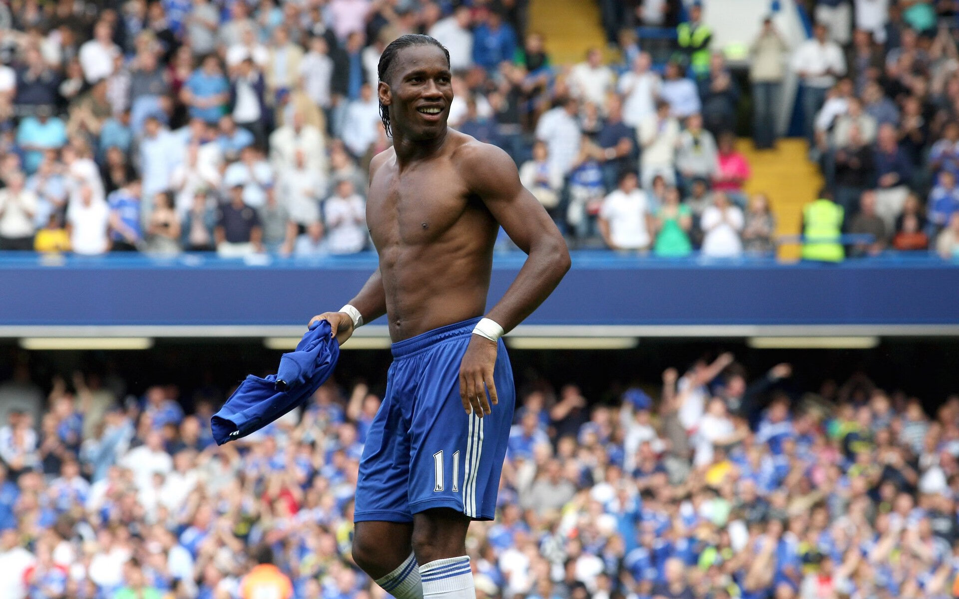 卡拉斯科独舞桑巴风暴，巴西轻取芬兰锁定排名关键战